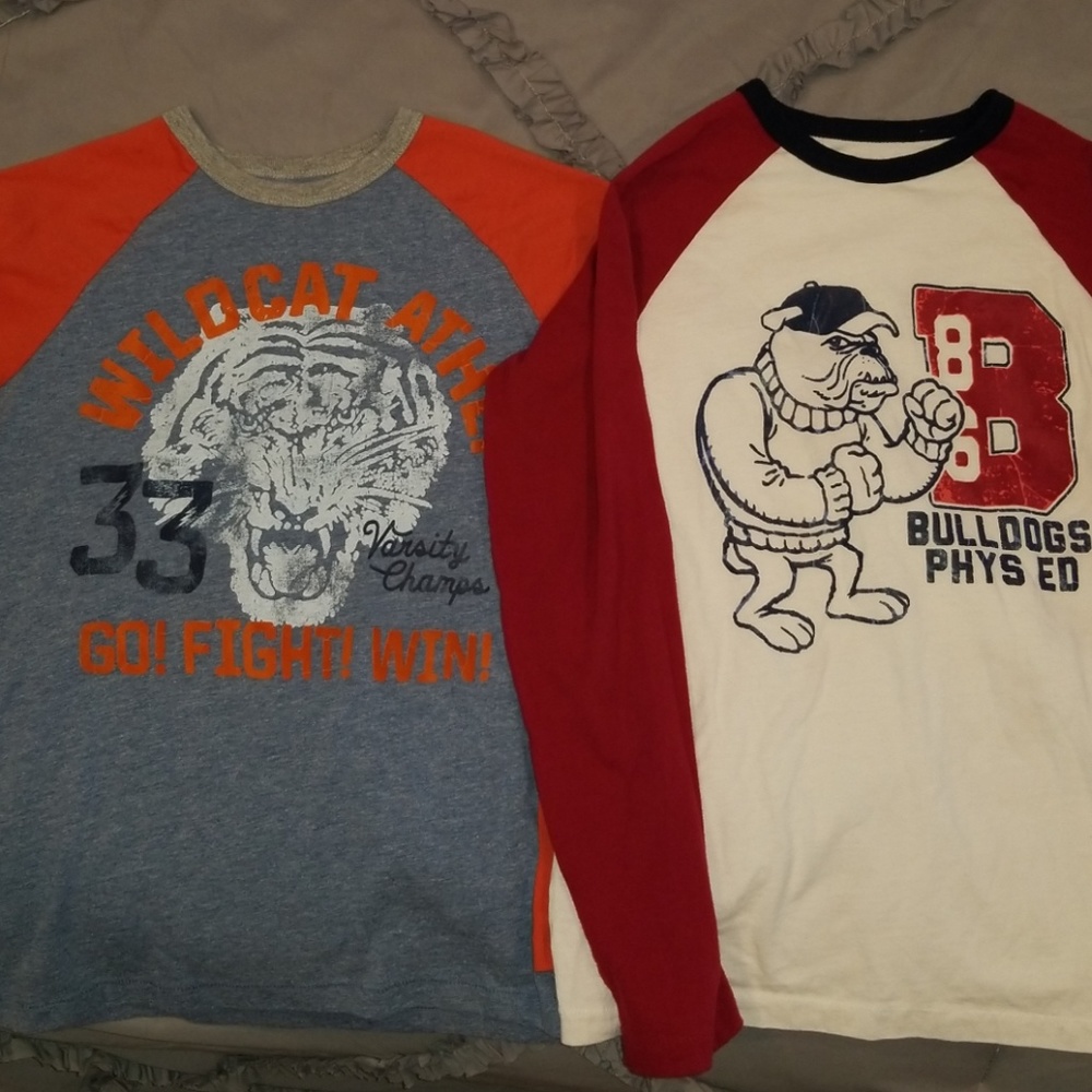 Set of 4- Boys Gap graphic long sleeve tee's